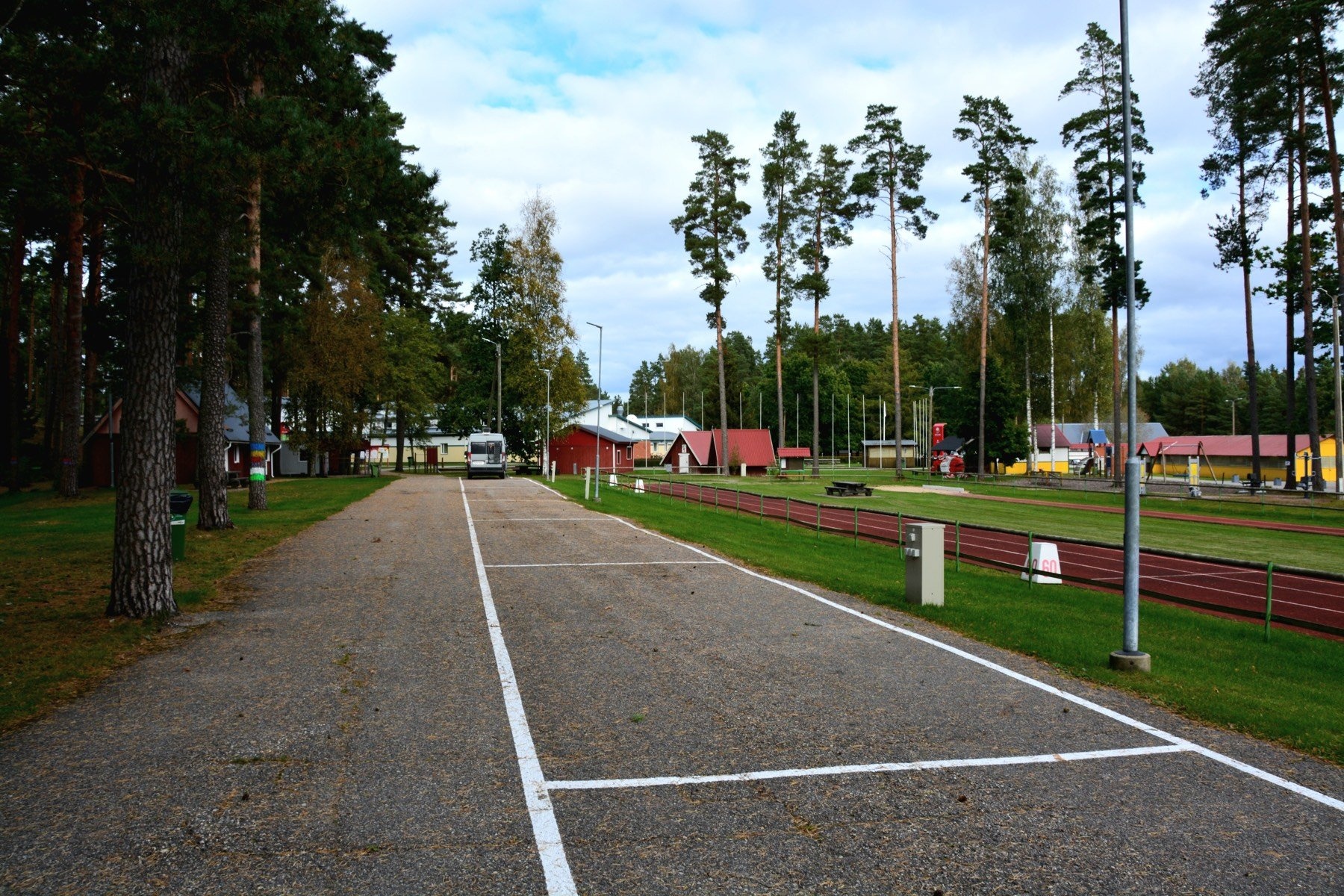 Jõulumäe Tervisespordikeskus — Місце для кемперів in Leina küla