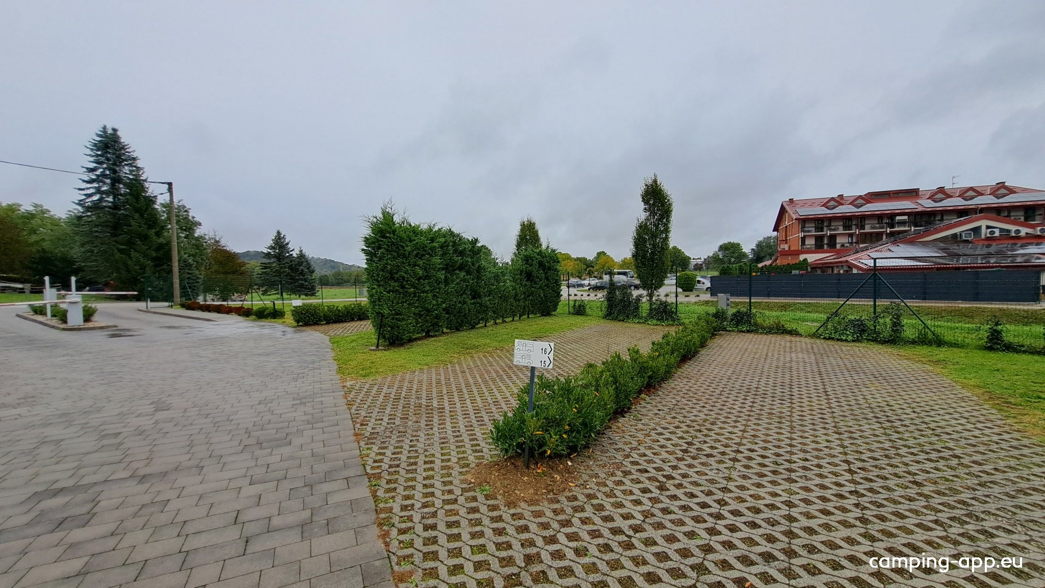 Camping Terme Jezerčica — Campervan Site in Donja Stubica