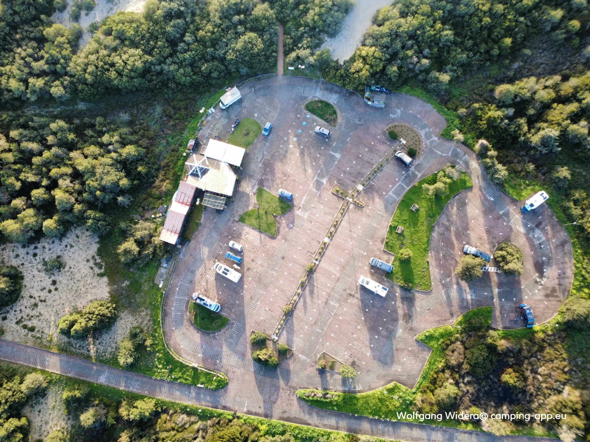 Jamaican Beach — Sítio para autocaravanas in Is Solinas