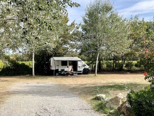 Les Berges Du Canal **** — Photo 2