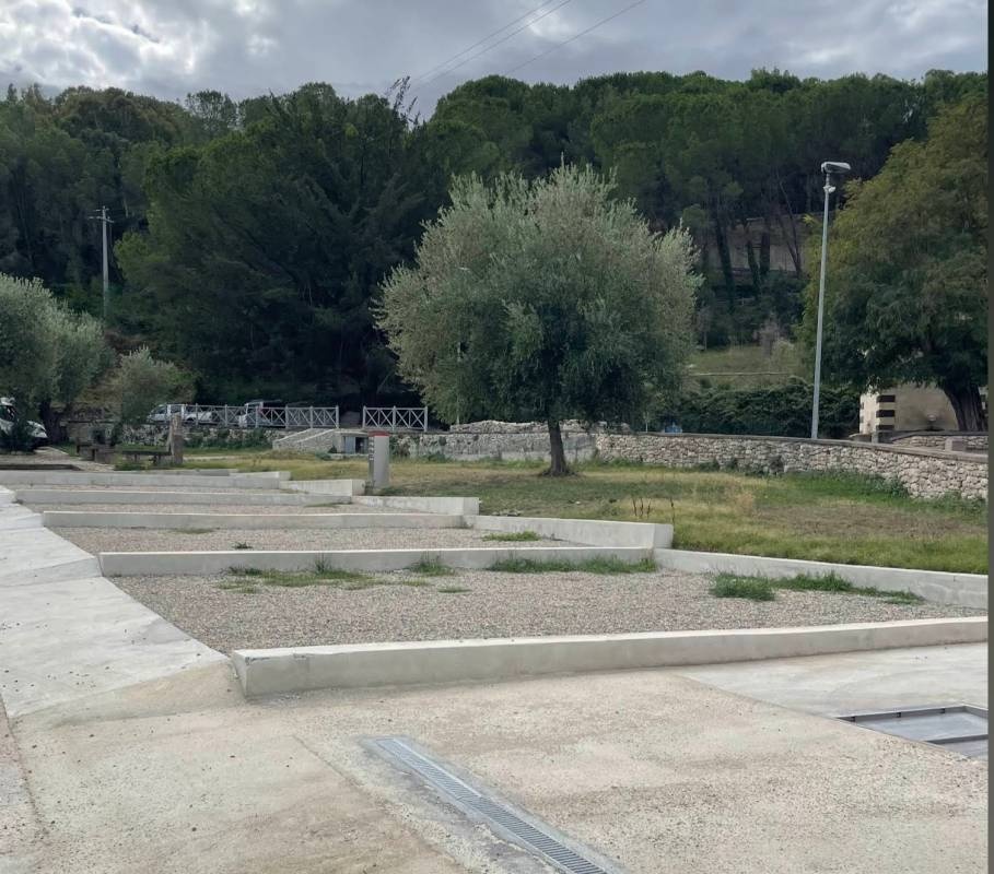Stellplatz nähe der Nuraghen — Camperplads in Torralba