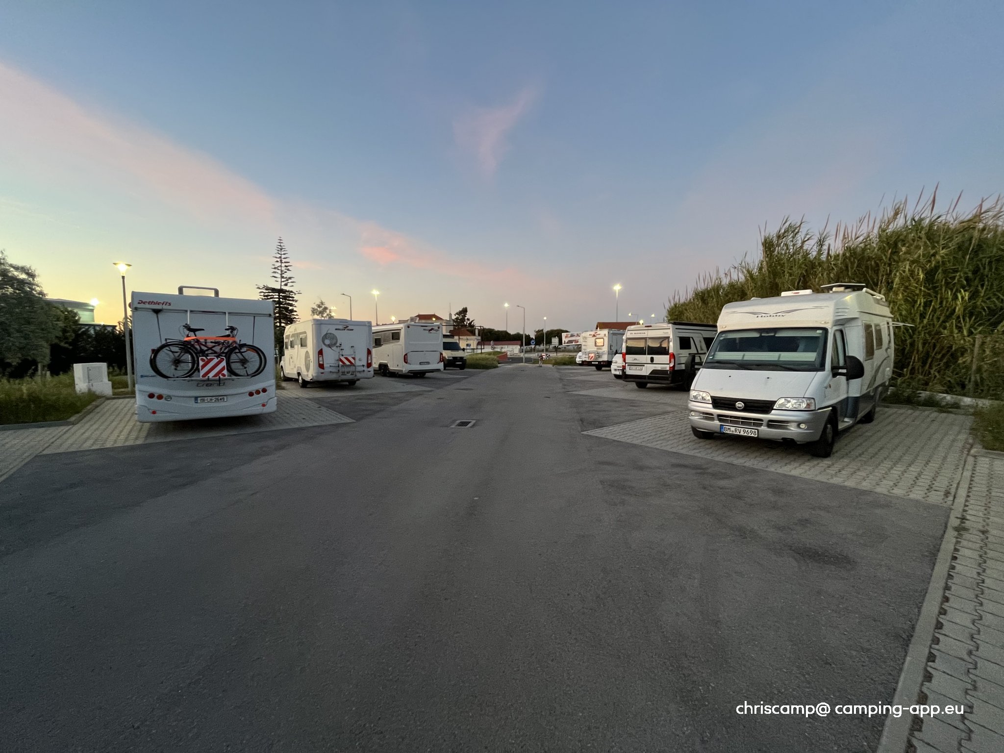 Stellplatz Saixal — Camperplads in Seixal