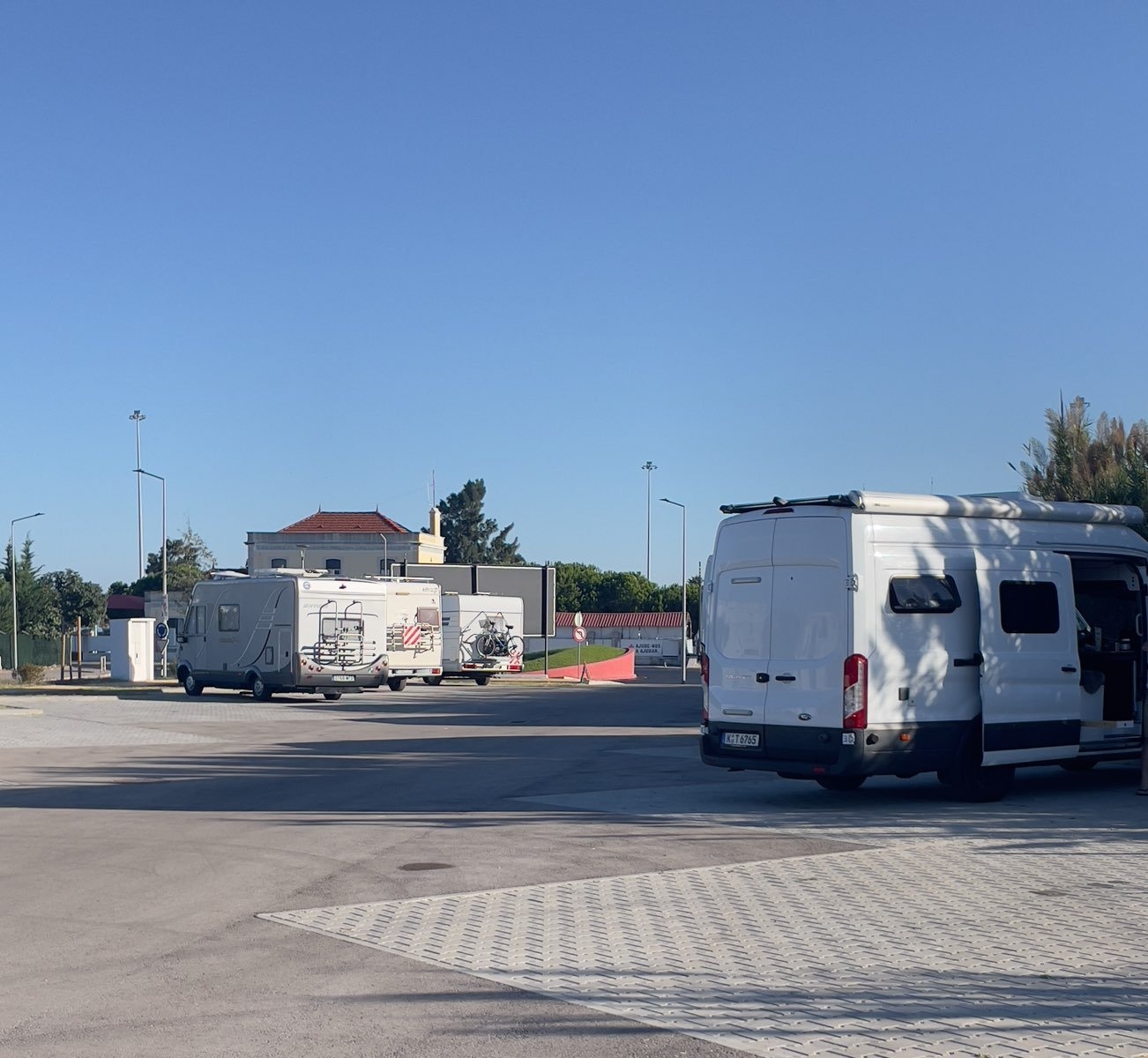 Stellplatz Saixal — 露营车营地 in Seixal