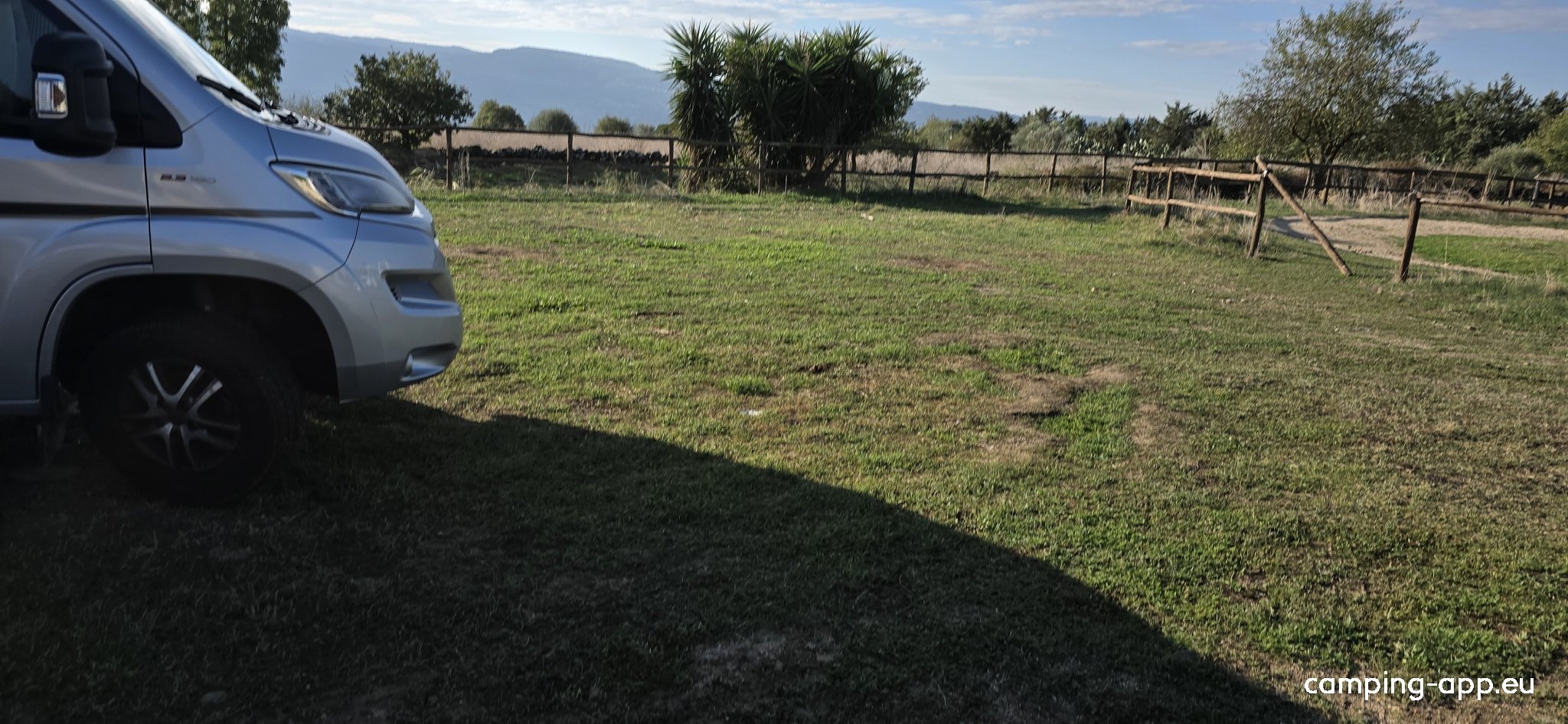 Stellplatz Sedilo — Sítio para autocaravanas in Sedilo
