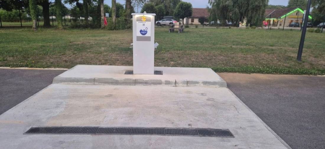 Stellplatz Châteauvillain — Area Autocaravanas in Châteauvillain