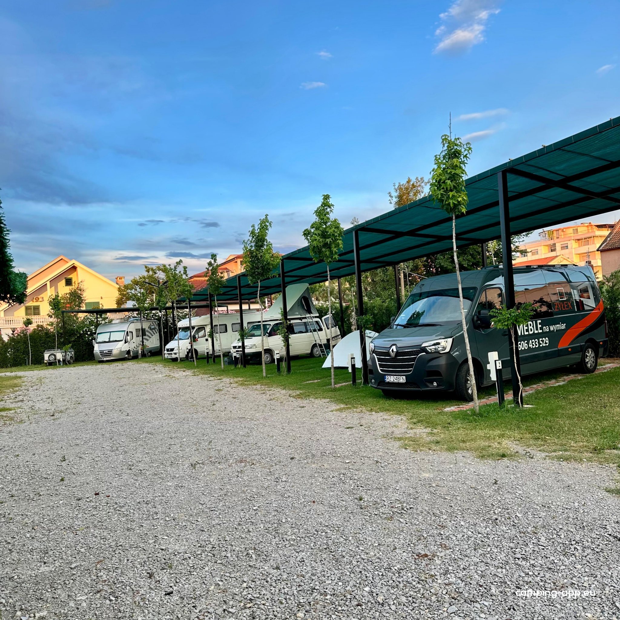 Camping Nika — Camping in Velipojë