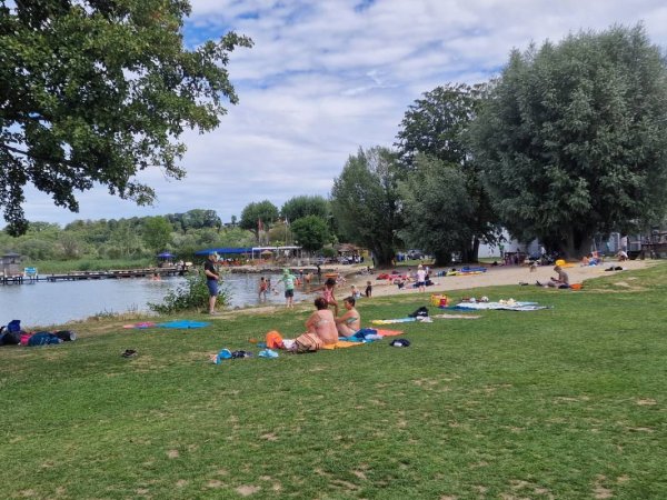 TCS Camping Estavayer La Nouvelle Plage *** — Photo 5