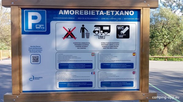 Área de autocaravanas — Photo 4