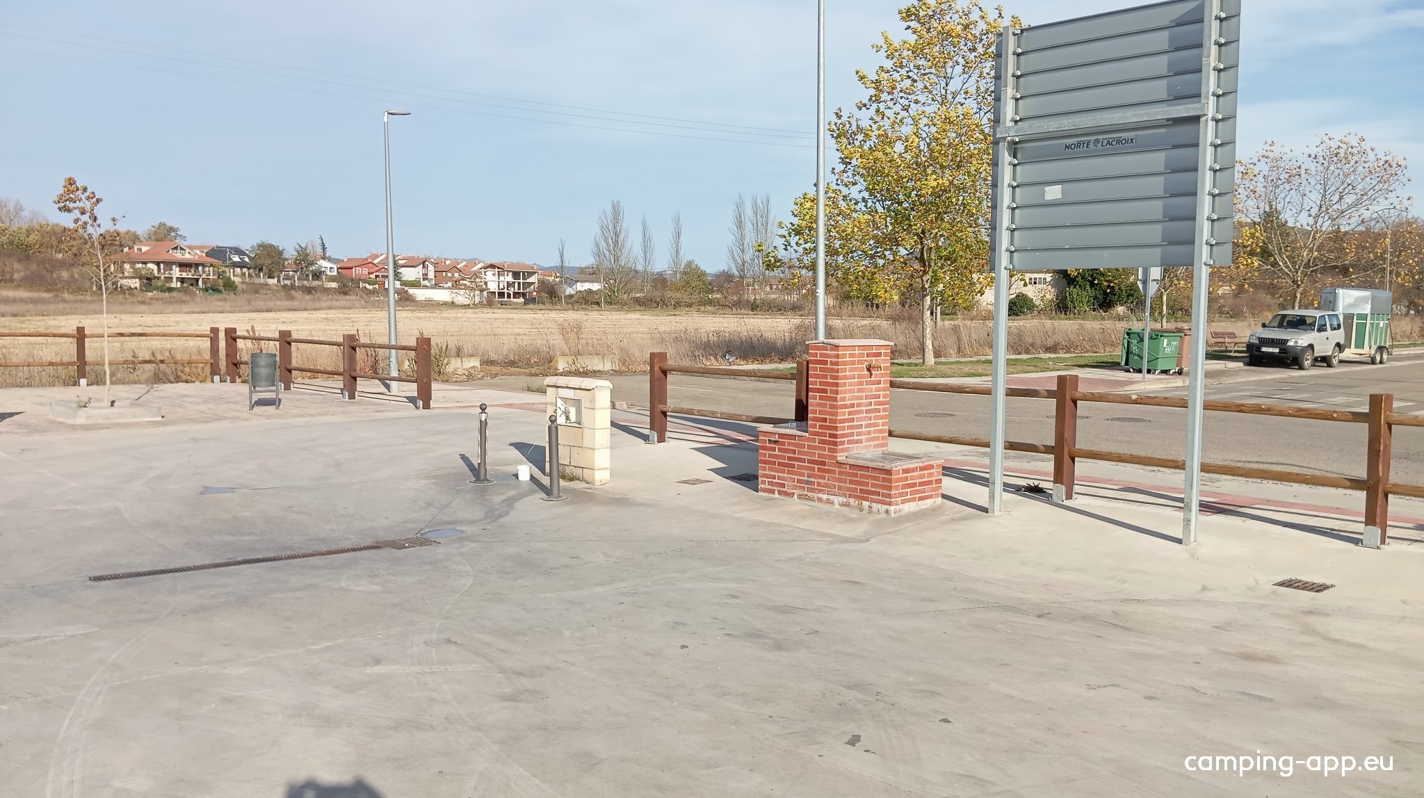 Parking Autocaravanas — Camperplaats in Medina de Pomar