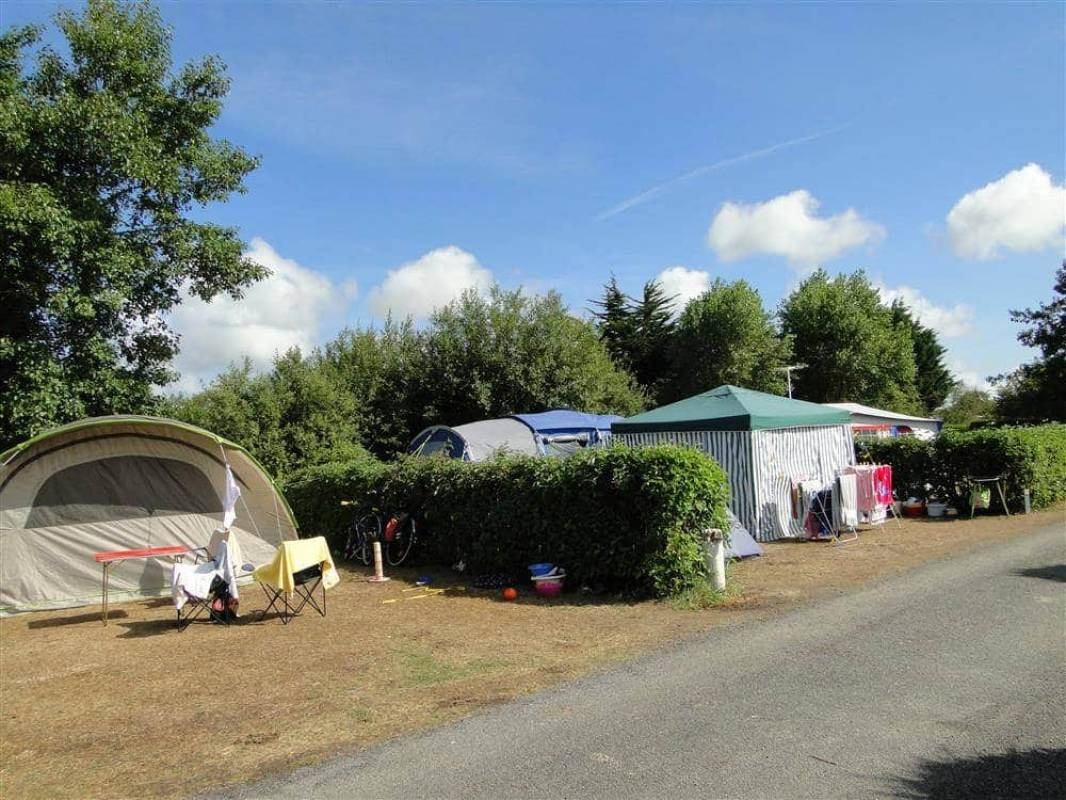 Camping Aux Grands Espaces **** — Campingplatz in Saint-Germain-sur-Ay