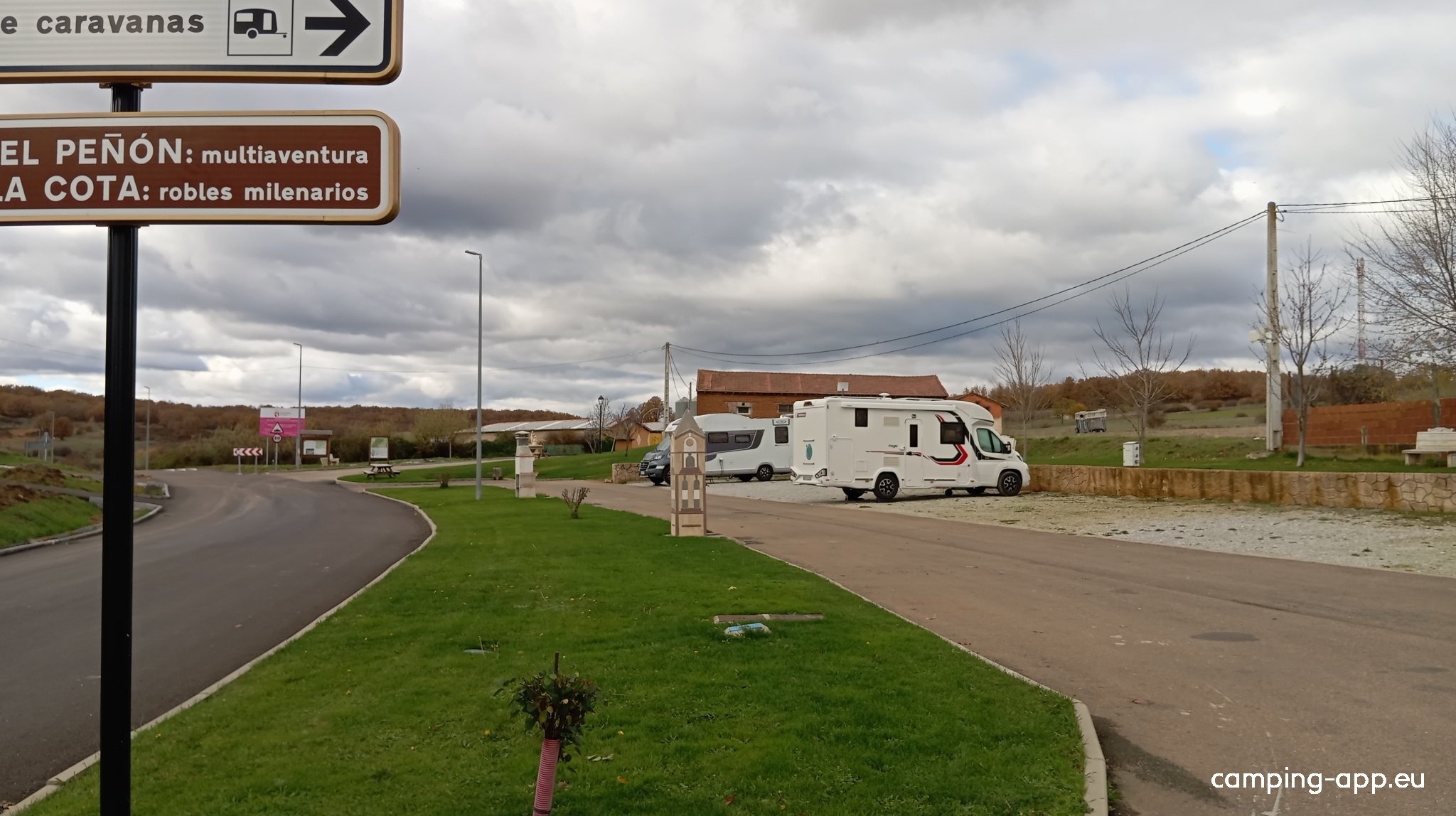 Stellplatz Almanza — Camperplads in Almanza