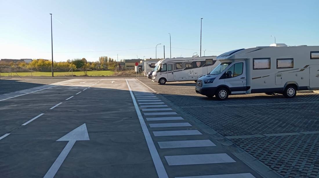 Área de Autocaravanas Los Alfares — Campervan Site in Talavera de la Reina