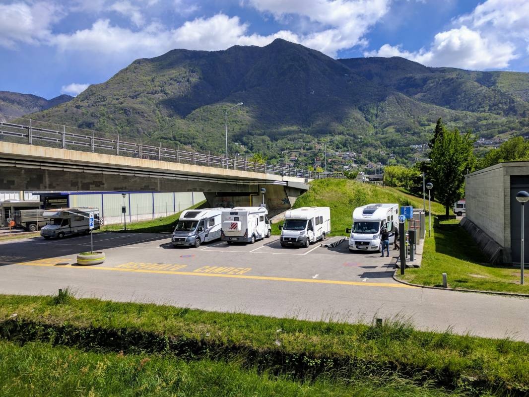 Stellplatz Bellinzona — Sp. parking dla kamperów in  Bellinzona