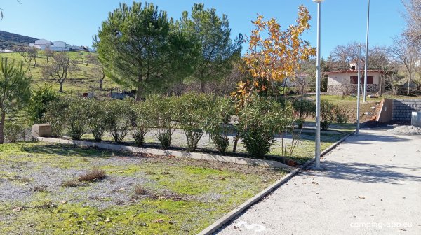 AJAbXEE5n5 — Photo 3