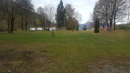 Stellplatz Ceneri Tamaro — Sp. parking dla kamperów in Monteceneri