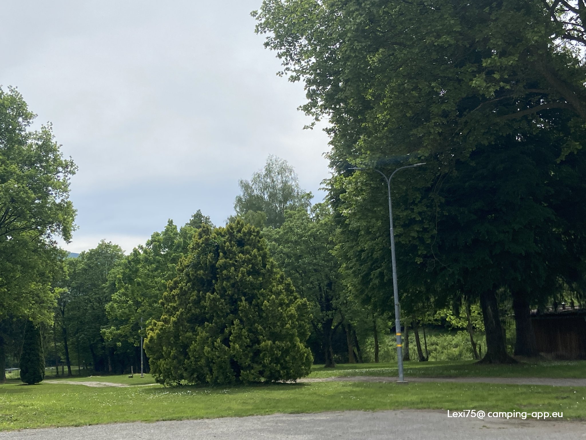 Stellplatz Ceneri Tamaro — Foto 3
