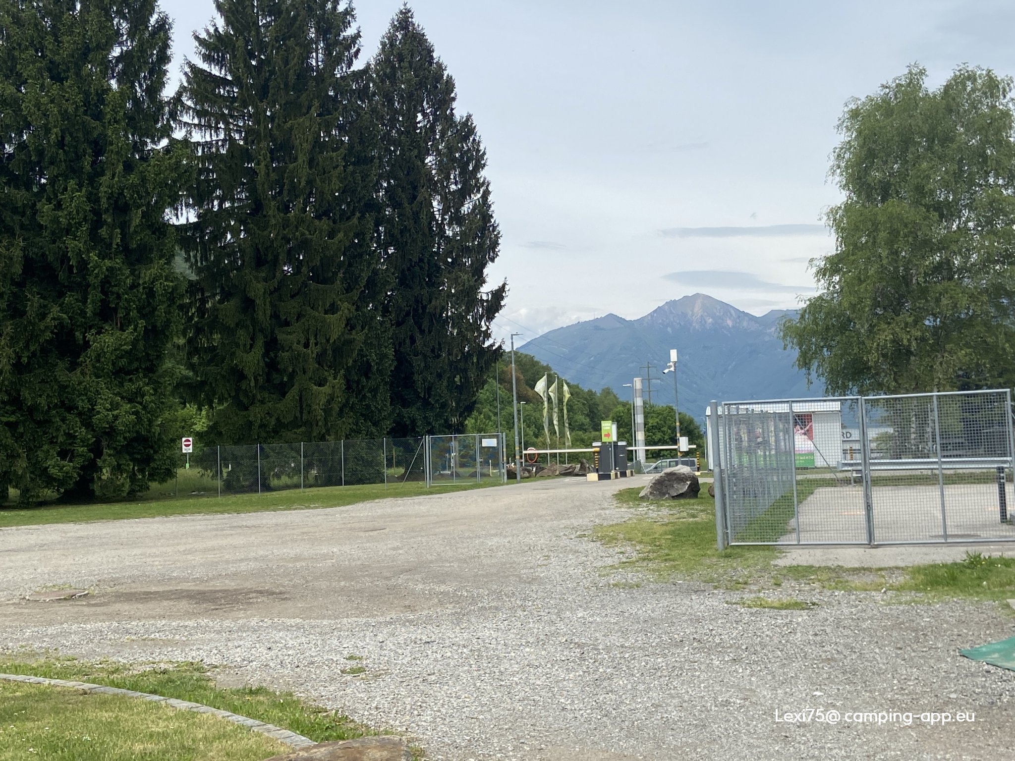 Stellplatz Ceneri Tamaro — Foto 4