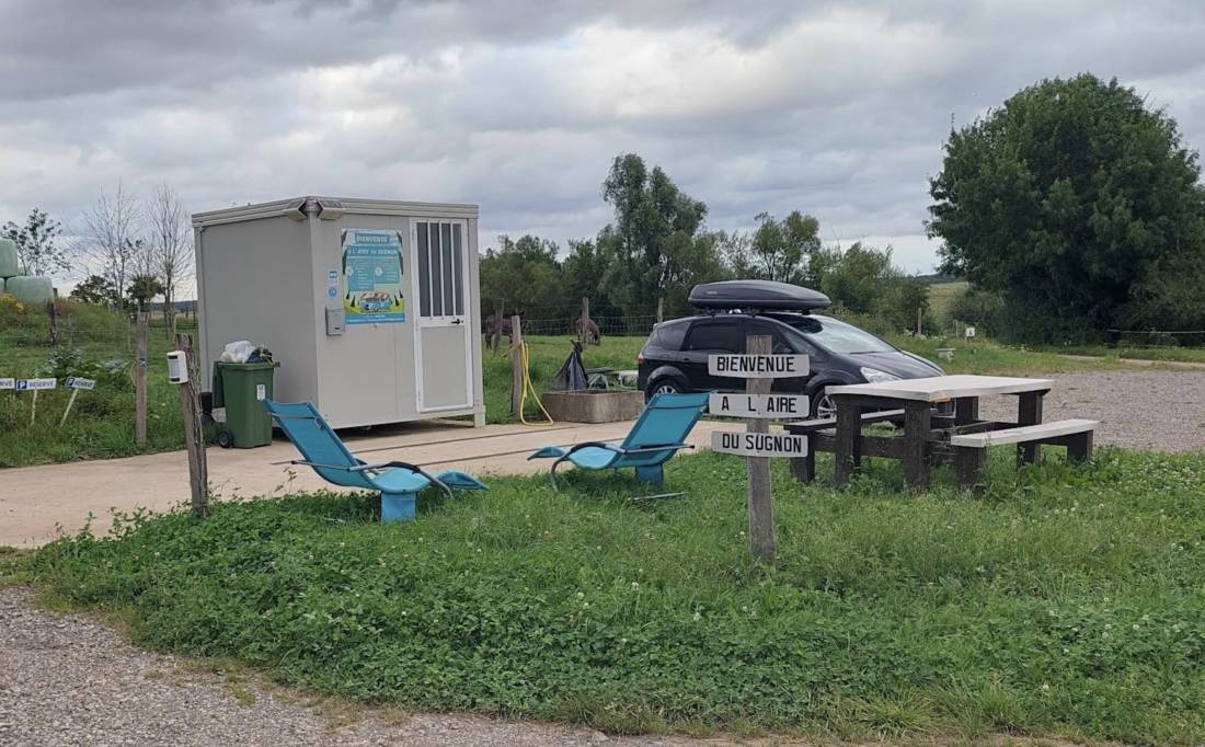 Aire du sugnon — Campervan Site in Lironville