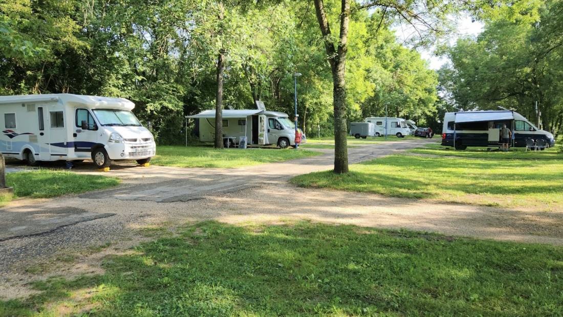 Camping de Tournus — Campingplatz in Tournus