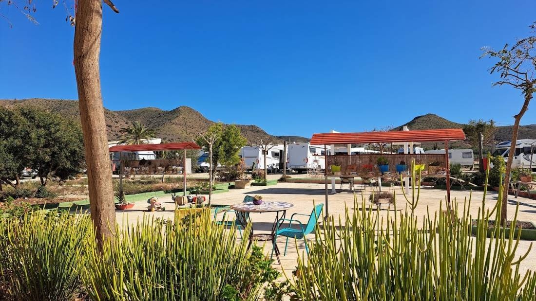 Camper Park Olivares — Aire camping car in Albaricoques