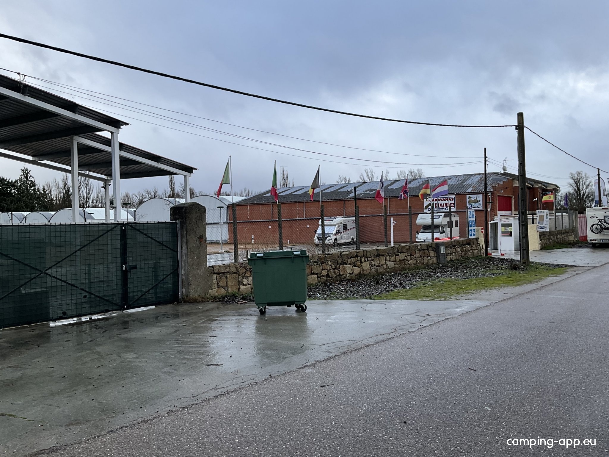 El Rio Area Camper Park — Area di sosta in Cabrerizos