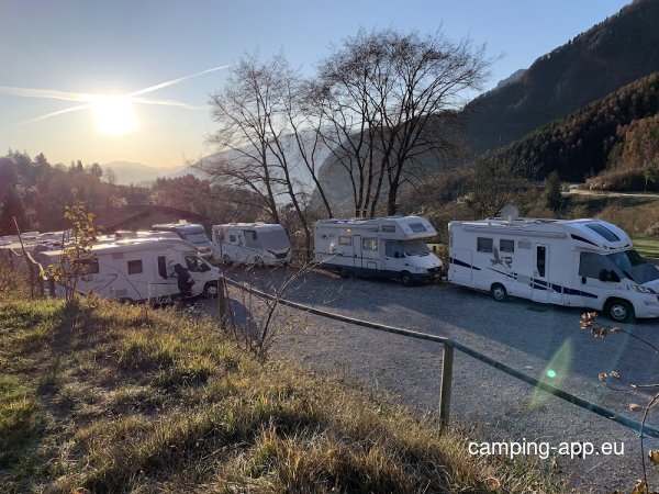 Area sosta camper lago di Tenno — Zdjęcie 2