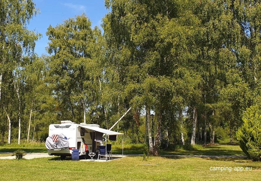 Stellplatz Ciry-Salsogne — Kamp yeri in Ciry-Salsogne