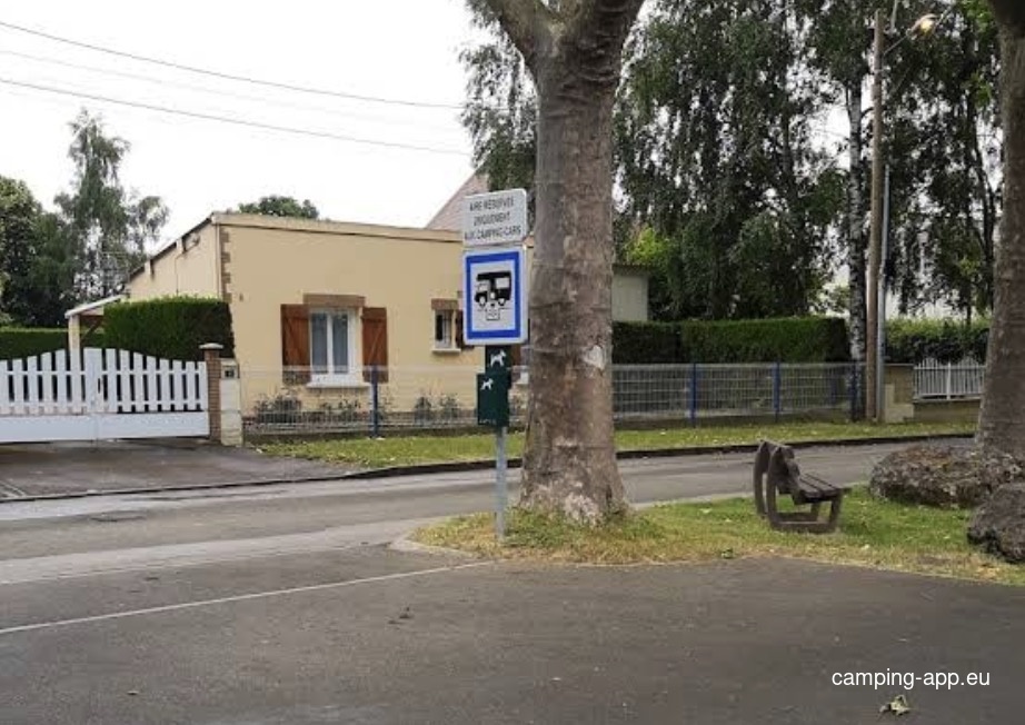 Stellplatz Grandvilliers — Karavan Sitesi in Grandvilliers