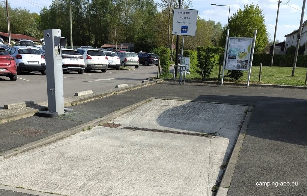 Stellplatz Meaux — Bobilplass in Meaux