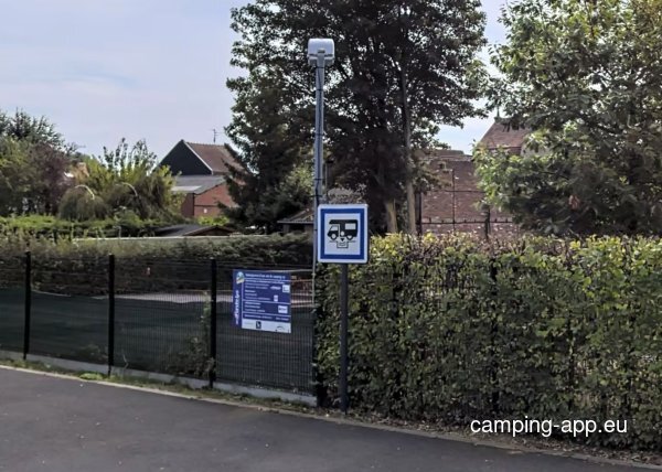 Stellplatz Estaires — Photo 2