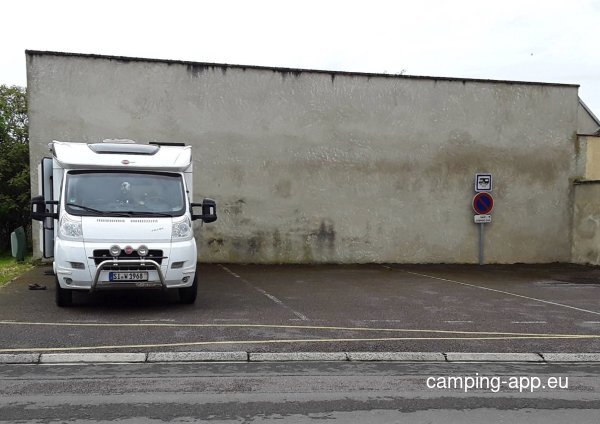 Stellplatz Fère-Champenoise — Photo 2