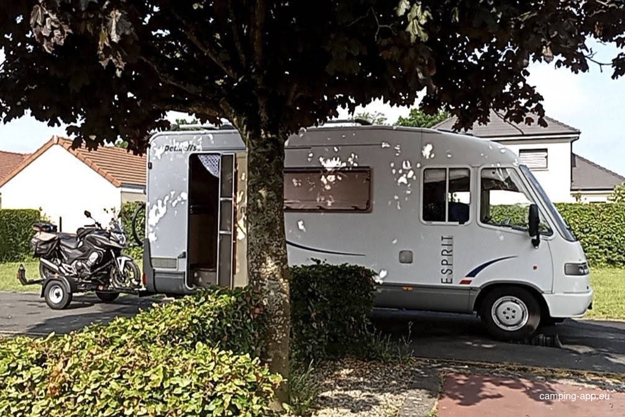 Stellplatz Saint-Nicolas-d'Aliermont — Campervan Site in Saint-Nicolas-d'Aliermont
