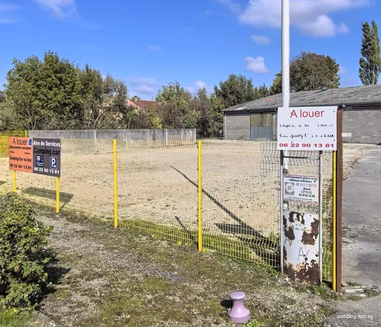 Stellplatz Martigny-les-Bains — Karavan Sitesi in Martigny-les-Bains
