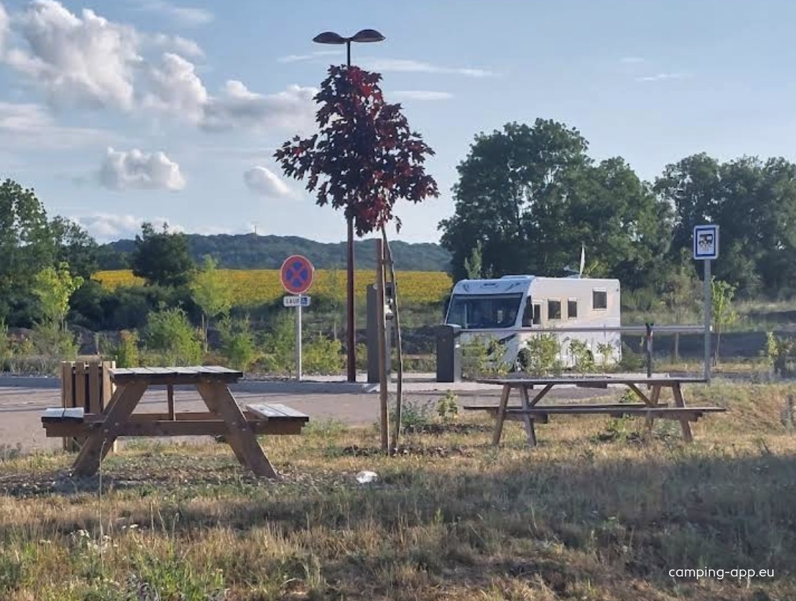 Stellplatz Vic-sur-Seille — Ställplats in Vic-sur-Seille