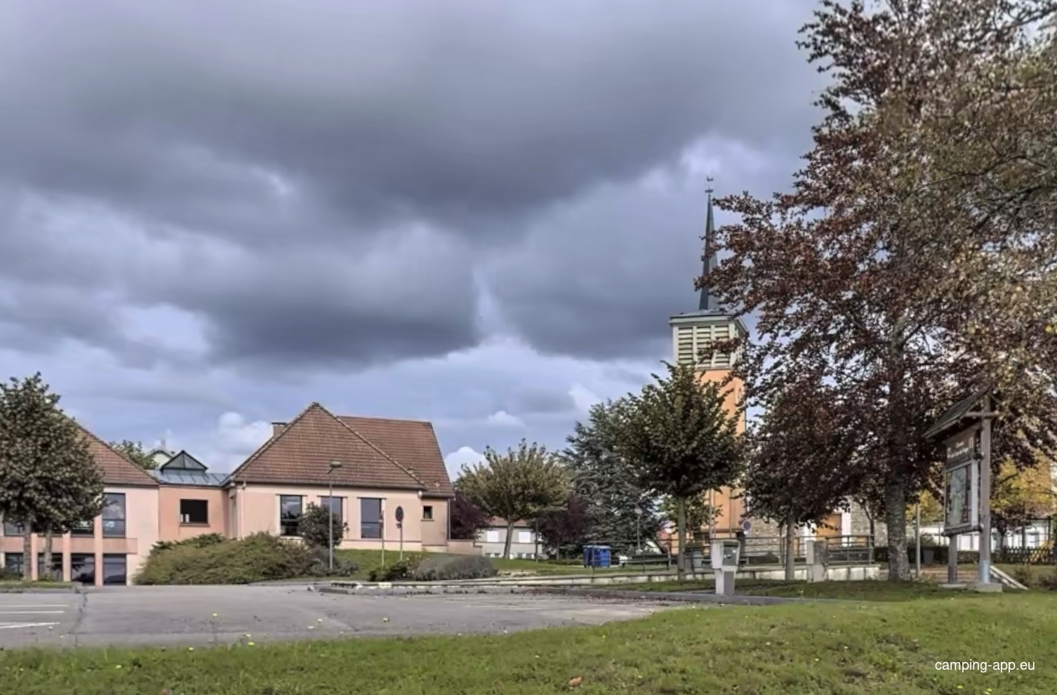 Stellplatz Jeanménil — Ställplats in Jeanménil