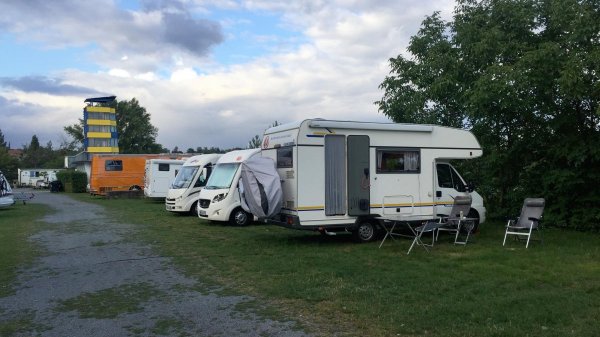 Caravan Camping — Photo 3