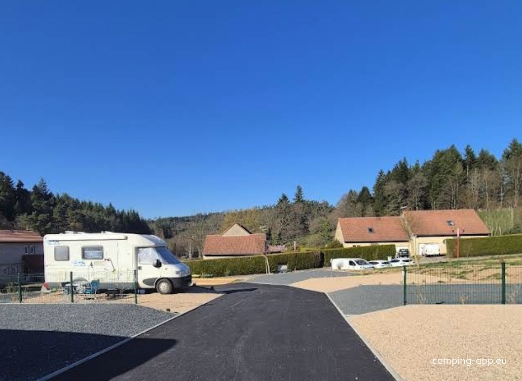 Stellplatz Bruyères — Stellplatz in Bruyères