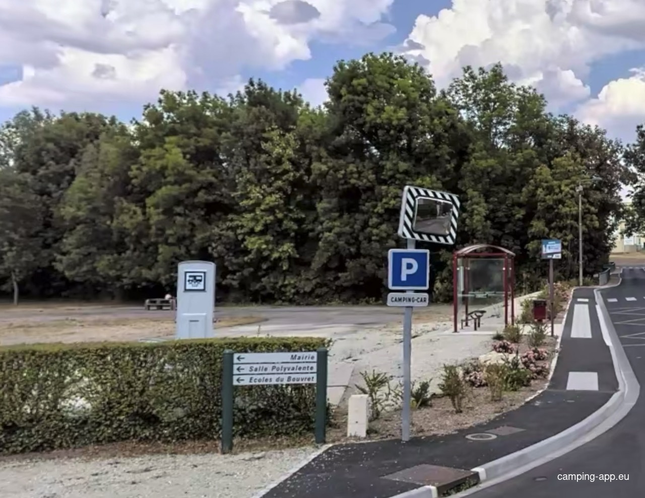 Stellplatz Tronville-en-Barrois — Campervan Site in Tronville-en-Barrois