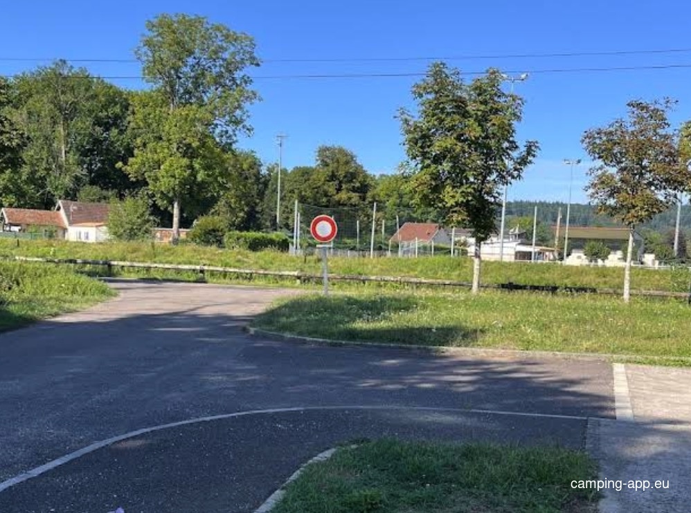Stellplatz Port-sur-Saône — Campervan Site in Port-sur-Saône