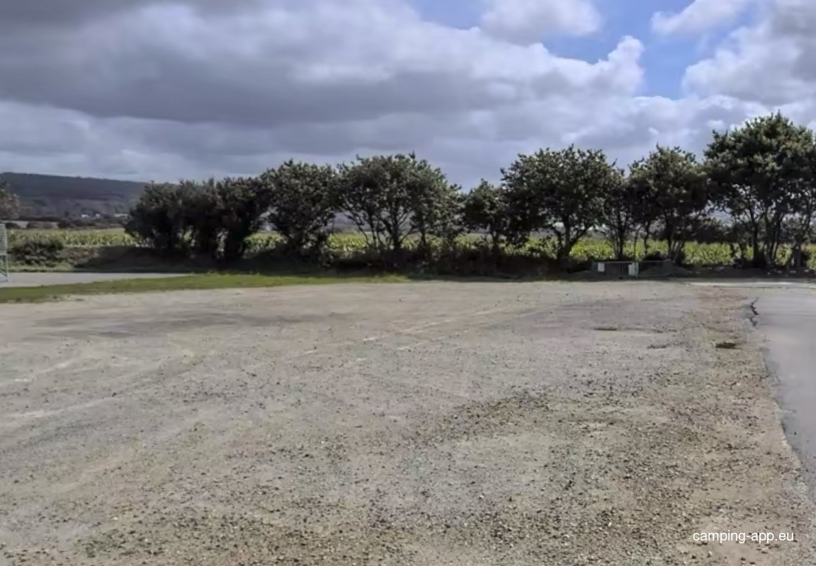 Stellplatz Plomodiern — Місце для кемперів in Plomodiern