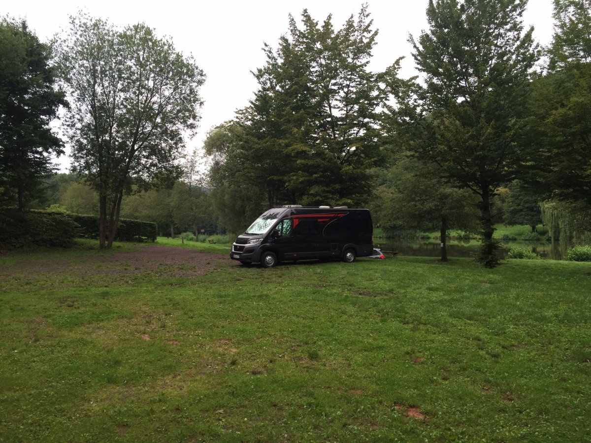 Wohnmobilstellplatz am Silzer See — Campervan Site in Silz