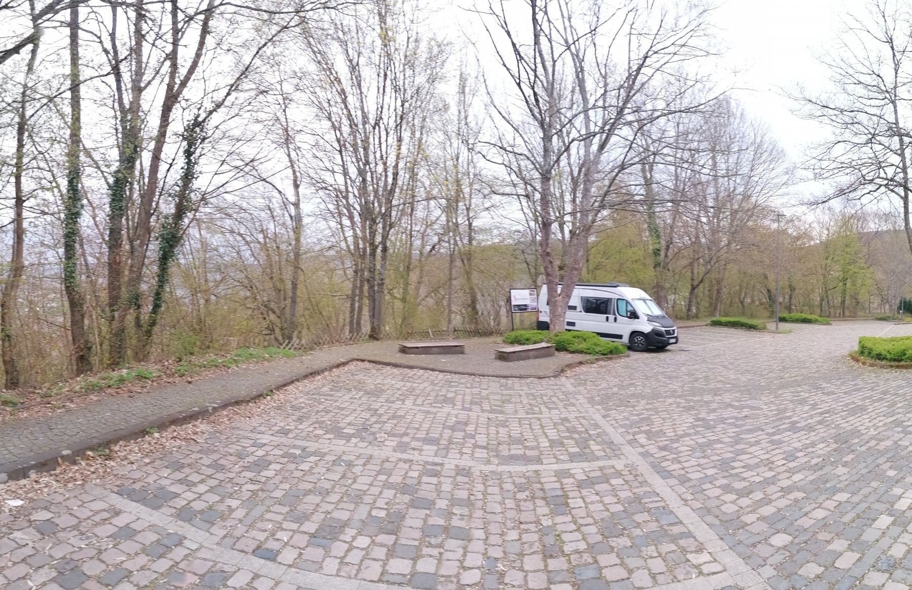 Übernachtungsparkplatz Bernkastel-Kues — Parking do przenocowania in Bernkastel-Kues