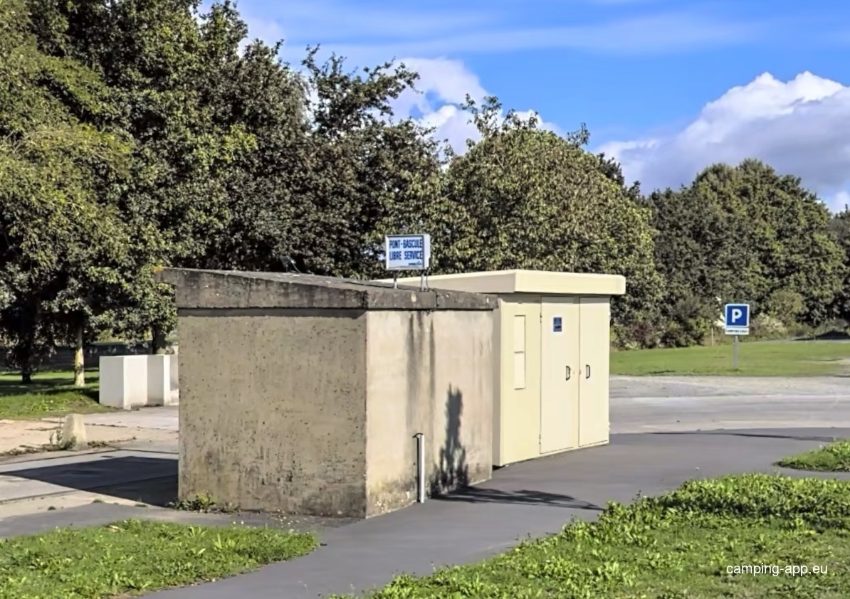 Stellplatz Plouasne — Karavan Sitesi in Plouasne