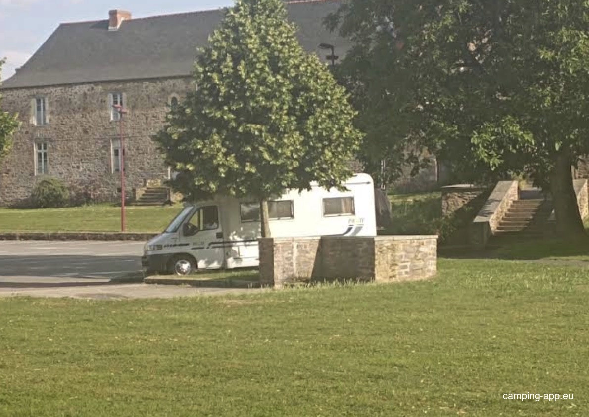 Stellplatz Val d'Anast — Bobilplass in Val d'Anast