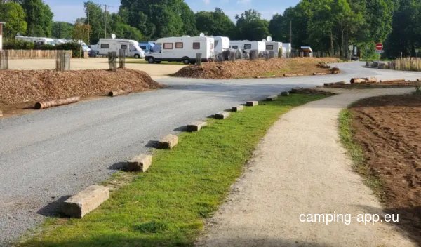 Camping-car St-André-des-Eaux — Photo 3