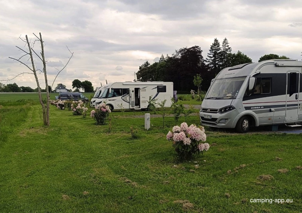 Stellplatz Saint-Vincent-sur-Oust — Area di sosta in Saint-Vincent-sur-Oust