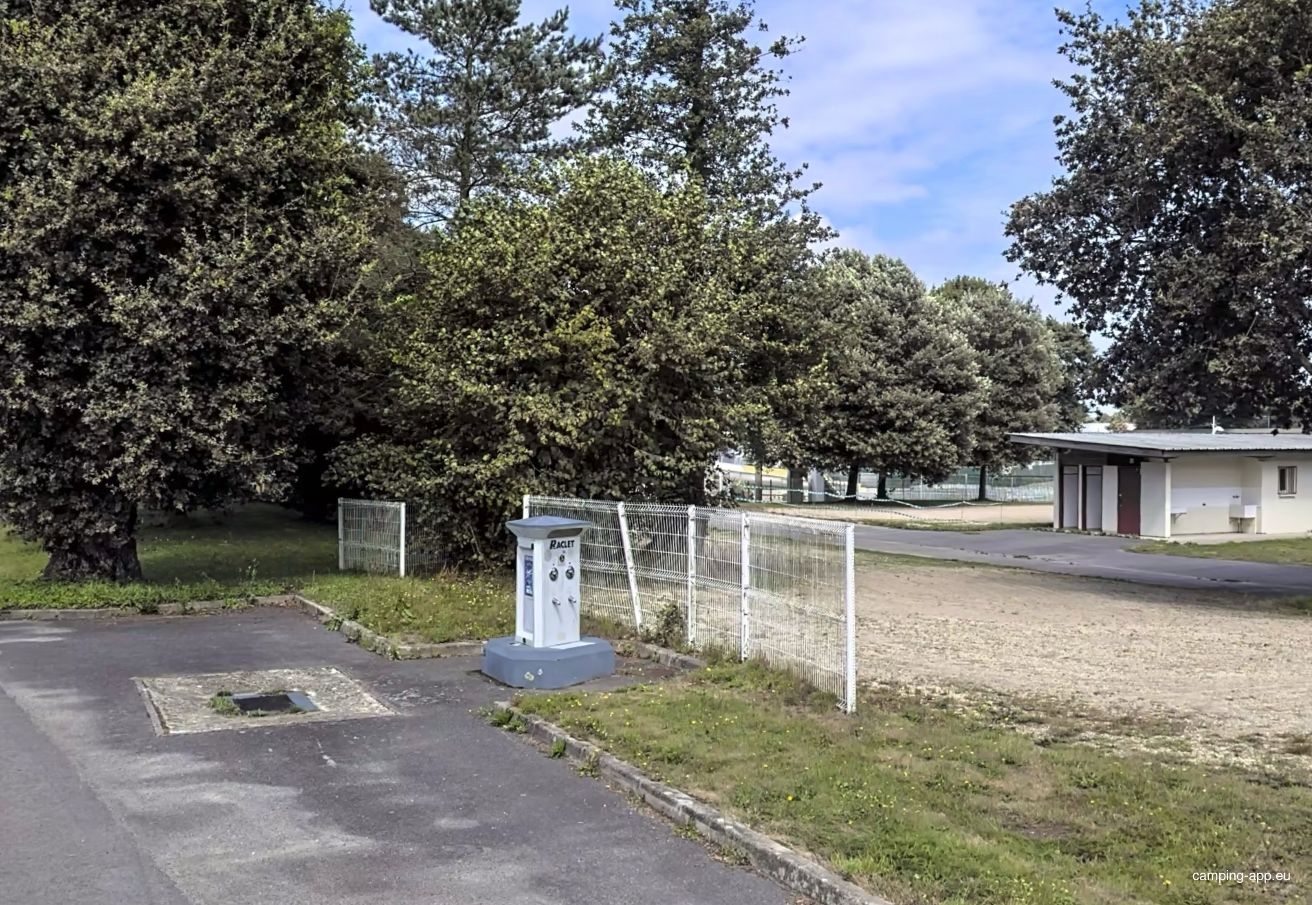 Stellplatz Plumelec — Area di sosta in Plumelec