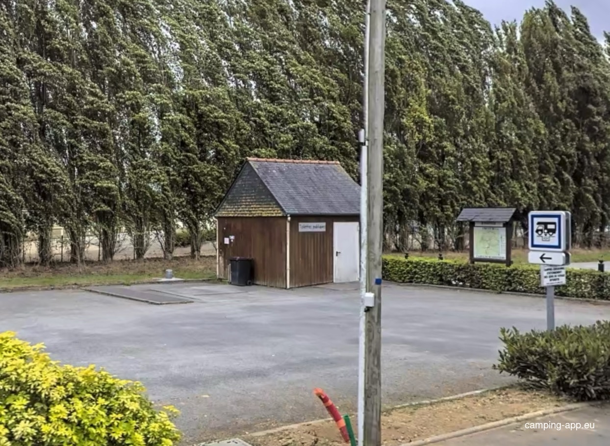 Stellplatz Val-d'Izé — Sítio para autocaravanas in Val-d'Izé