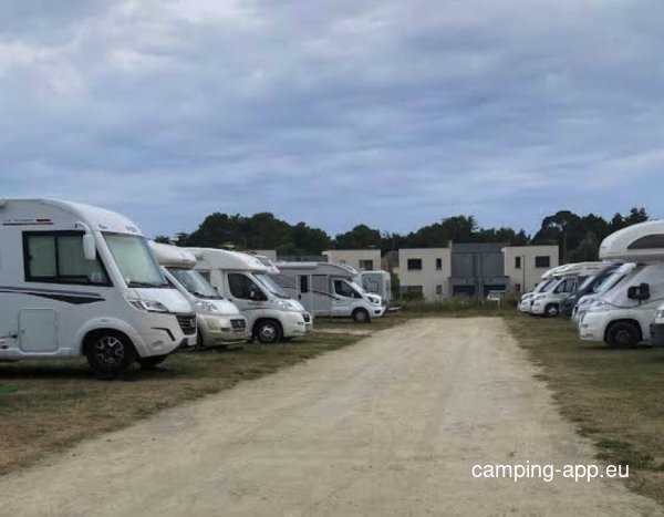 Stellplatz Jullouville — Fotoğraf 3