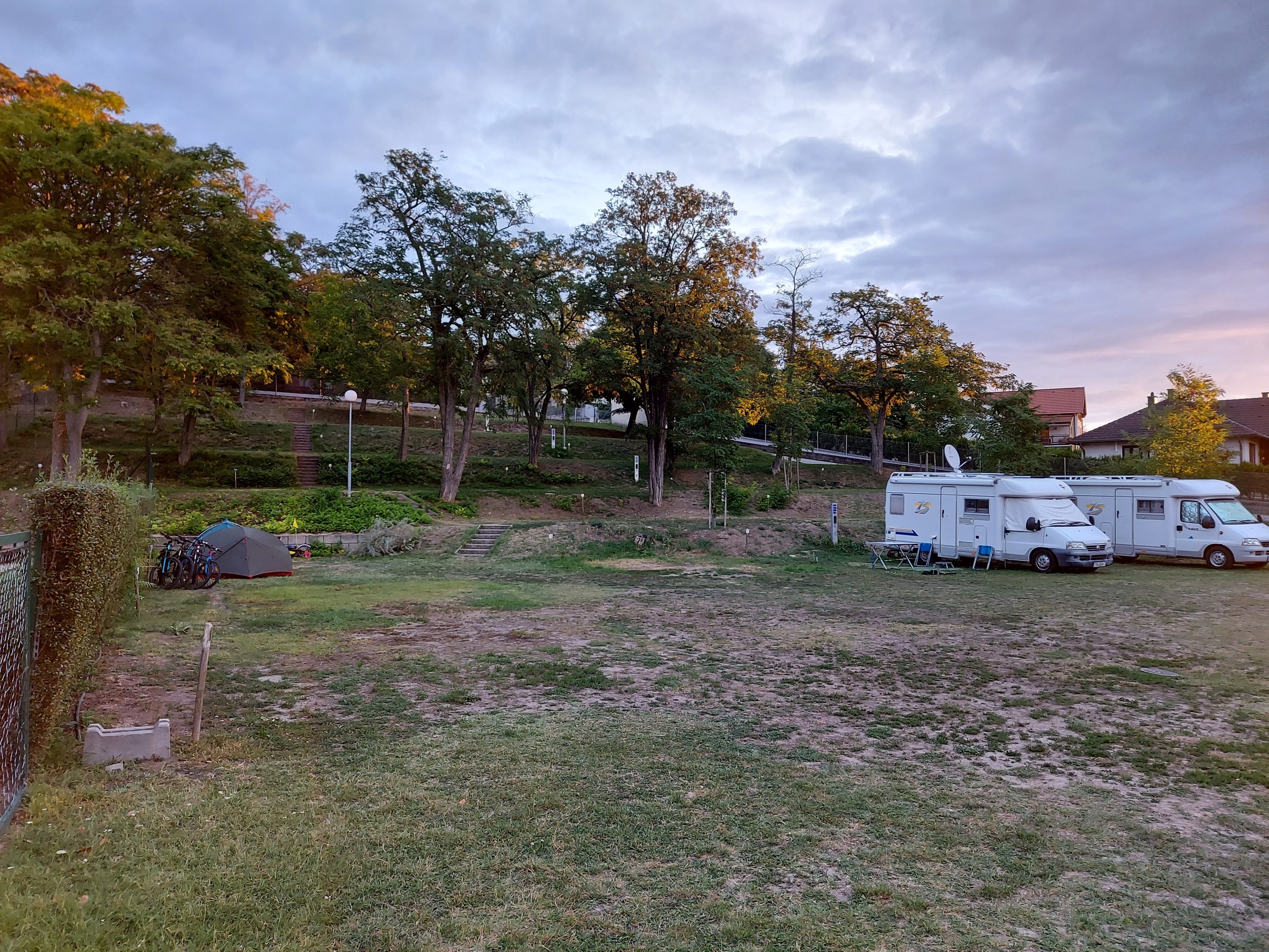 Campingplatz Sonnenwaldbad — Cámping in  Donnerskirchen
